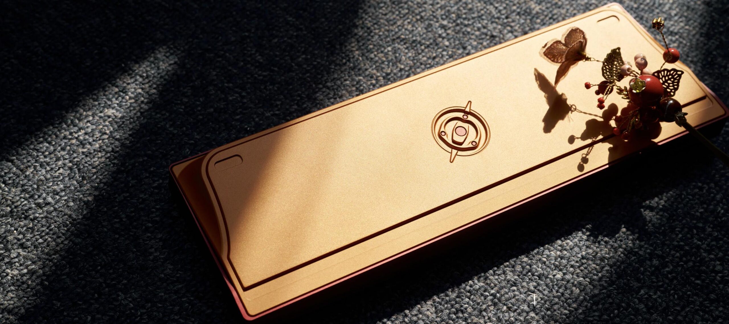 右键下载背景图